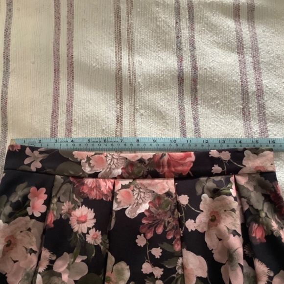 Tristan black floral full skirt size 8 - Picture 5 of 6